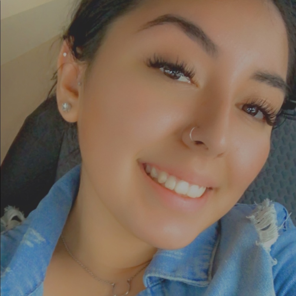 Meet your Posher, Belen